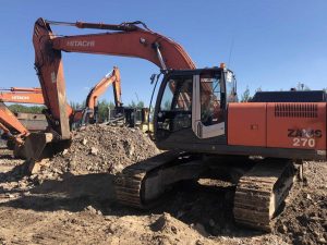 Экскаватор гусеничный Hitachi ZX270